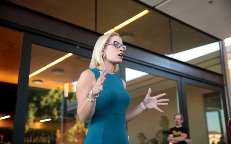 Sinema’s Centrist Stance May Not Help Her Win Re-Election: Political Analysts